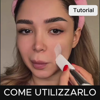 Fondotinta 2 in 1 con pennello integrato